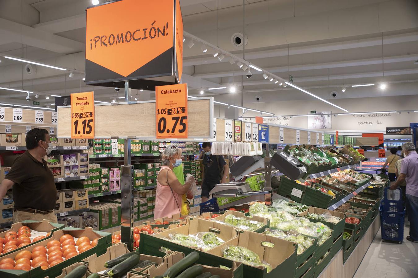 La apertura del nuevo supermercado Lidl de Córdoba, en imágenes