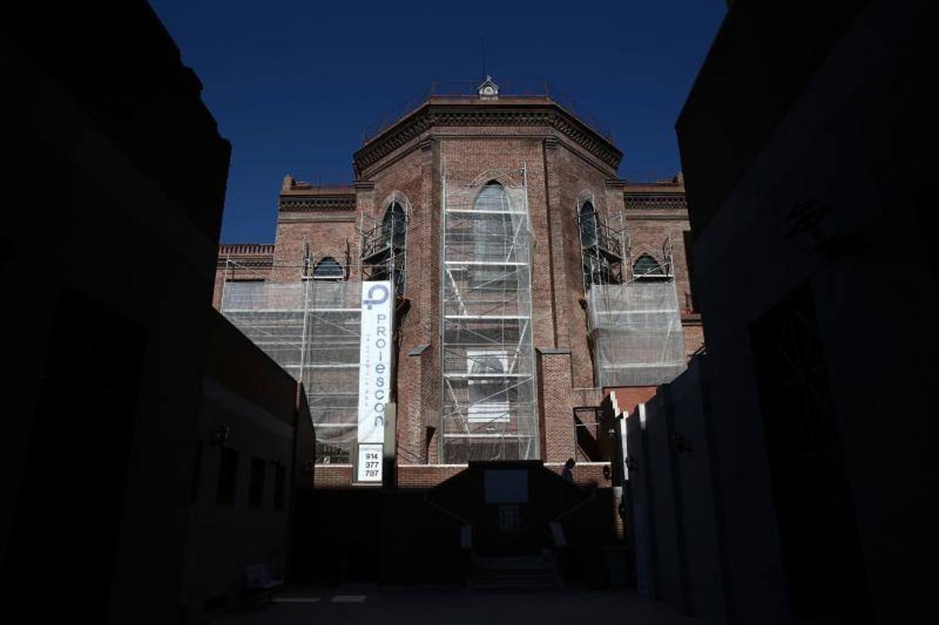 En imágenes: El edificio parroquial de La Paloma, siete meses después de la explosión