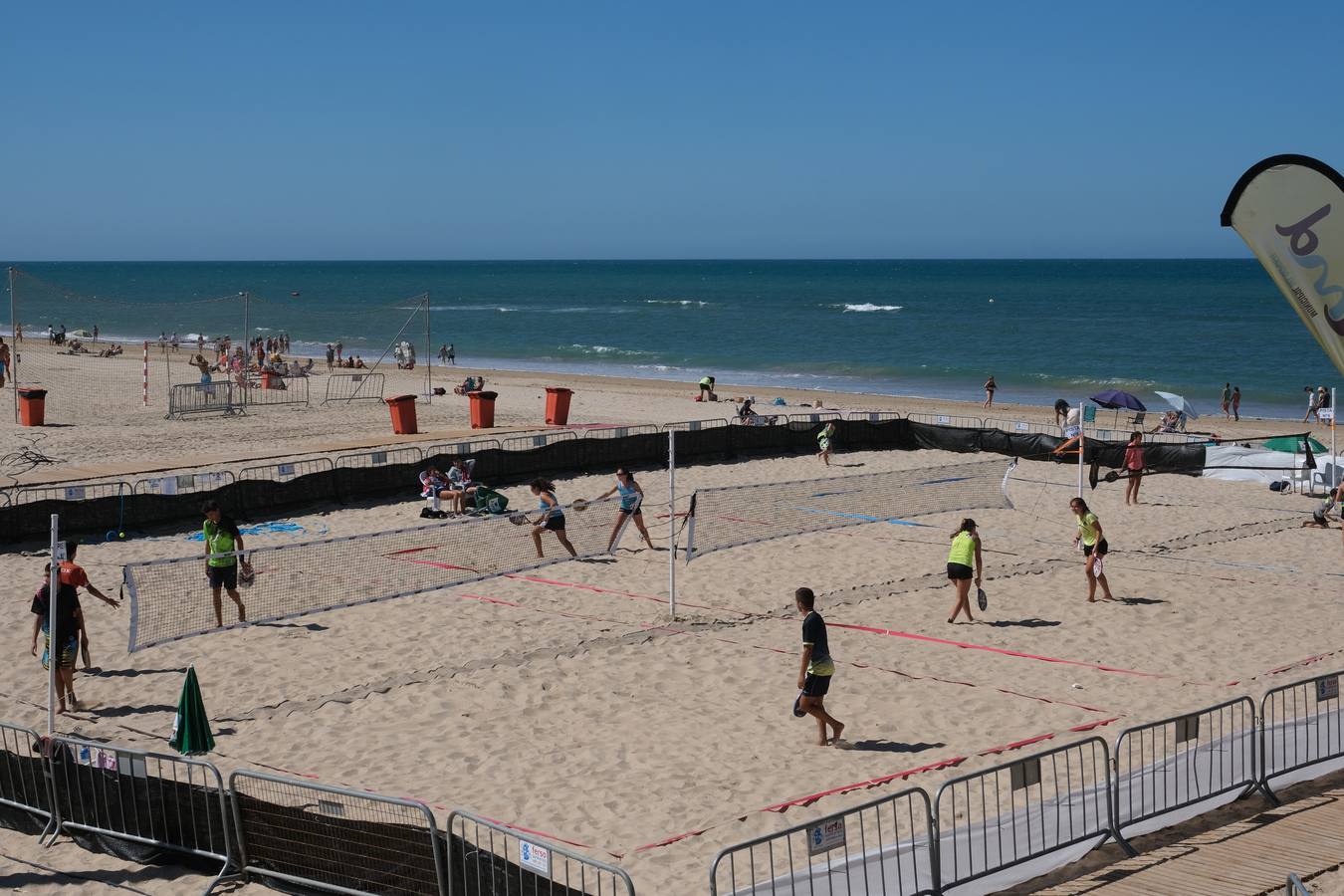 FOTOS: Liga Mapfre de Tenis Playa en La Victoria, en Cádiz capital