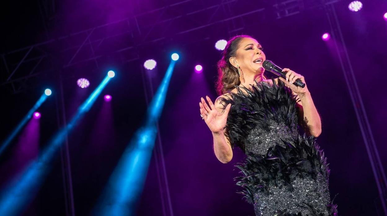 Fotos Isabel Pantoja encandila con su concierto en Jerez