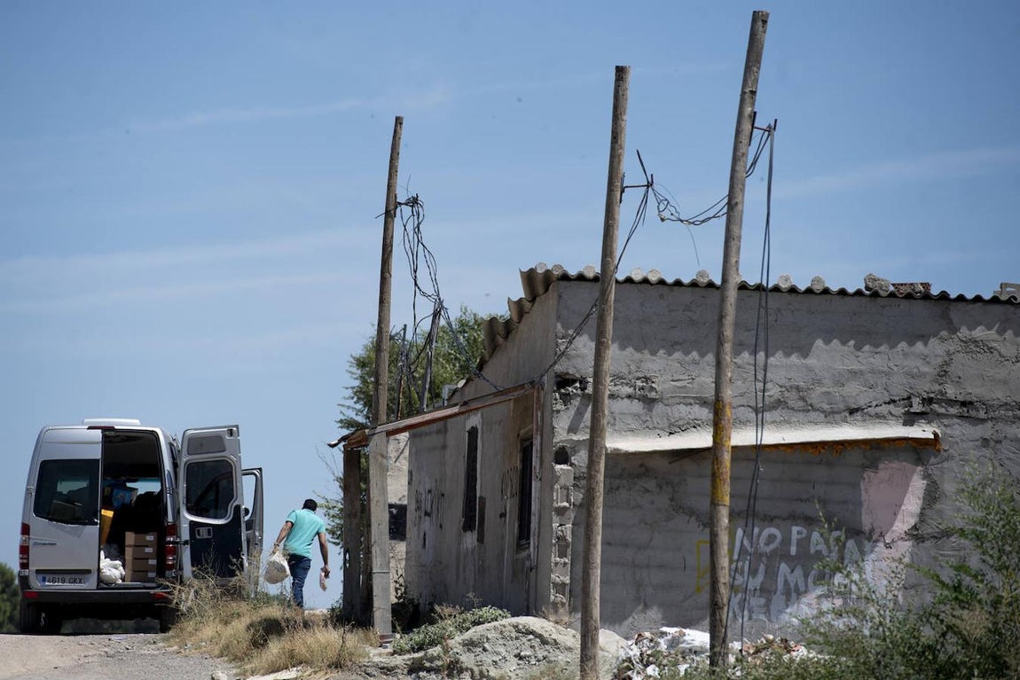 Así viven los habitantes del sector de Perales del Río en la Cañada Real