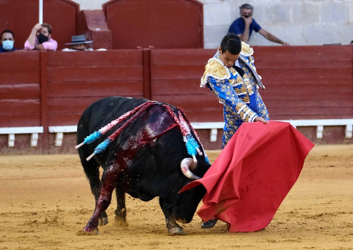 FOTOS: Mano a mano entre José María Manzanares y Pablo Aguado en El Puerto