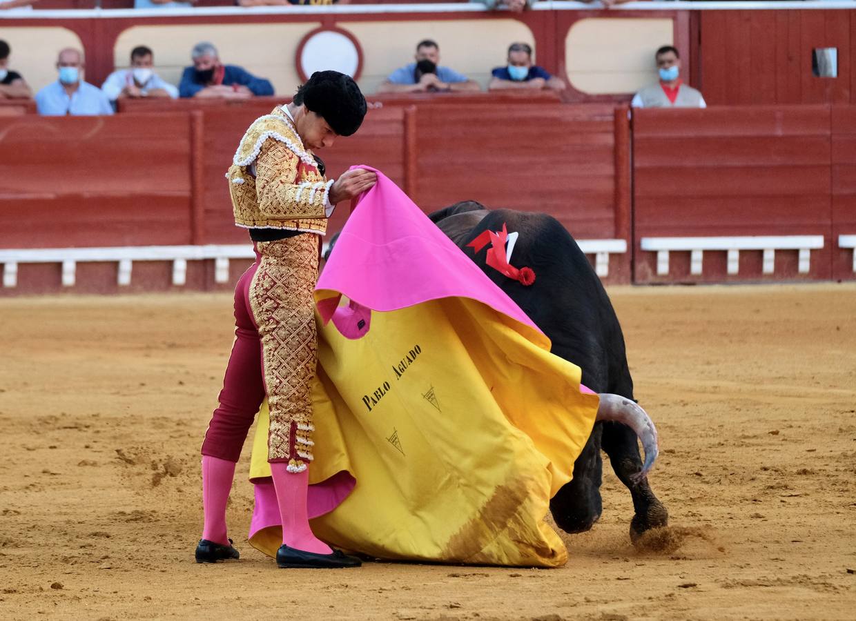 Pablo Aguado y José  María Manzanares,  en el mano a mano de El Puerto de Santa María