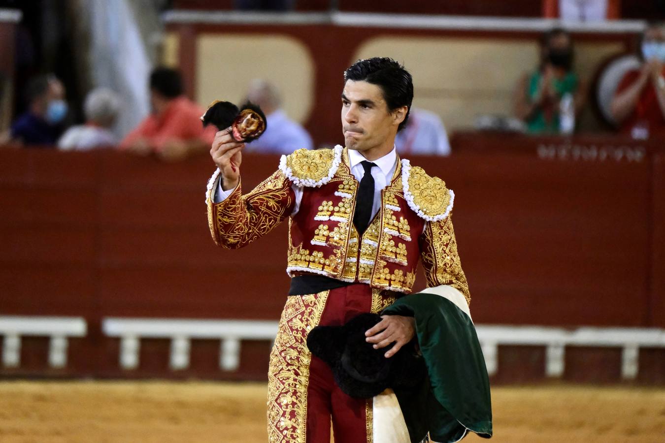 Pablo Aguado y José  María Manzanares,  en el mano a mano de El Puerto de Santa María