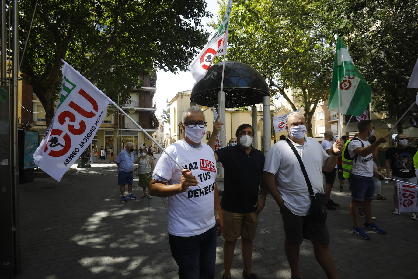 La protesta de los trabajadores de Emergia en Córdoba, en imágenes