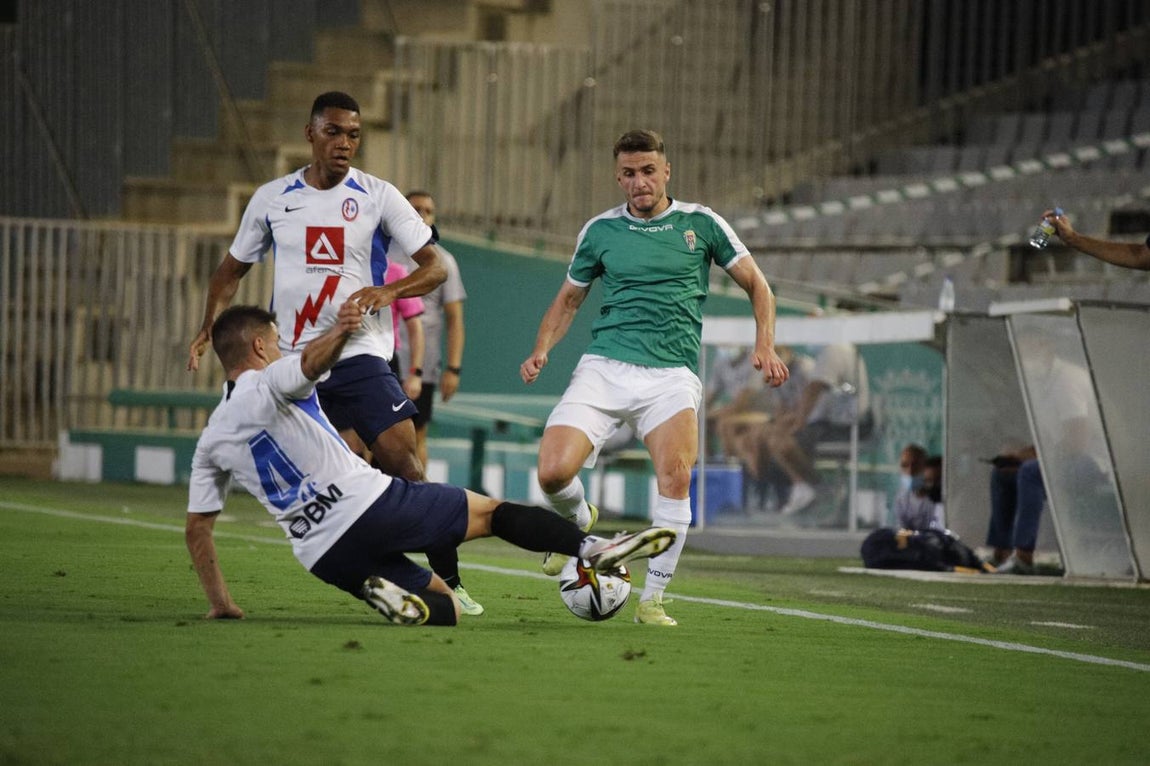 La victoria del Córdoba CF ante el Rayo Majadahonda, en imágenes