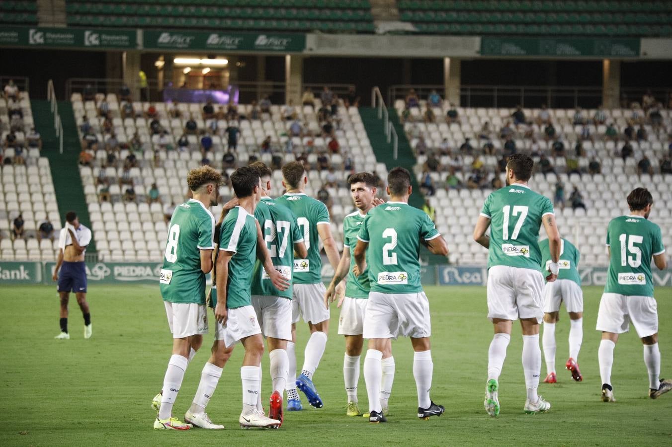 La victoria del Córdoba CF ante el Rayo Majadahonda, en imágenes