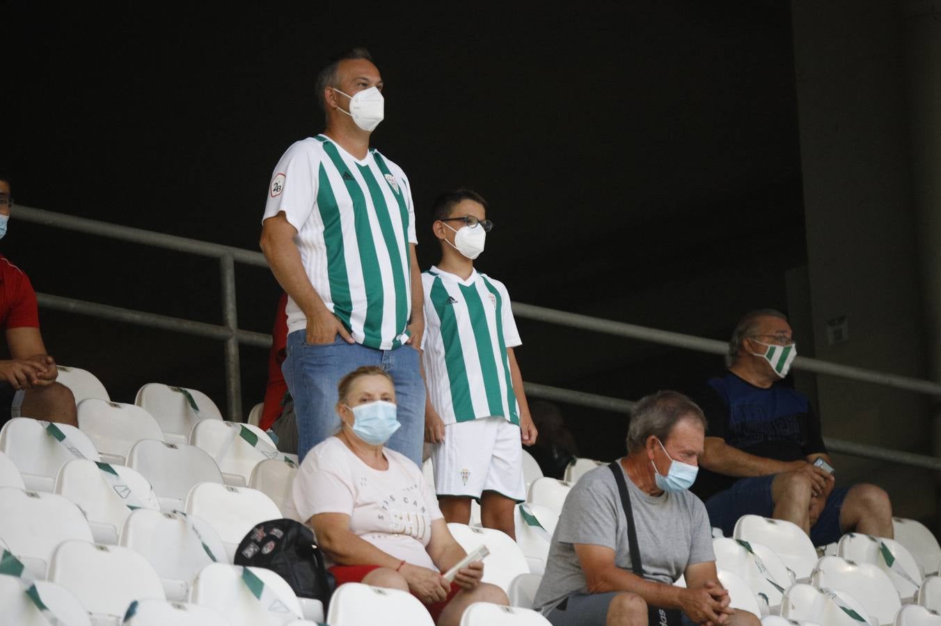 El regreso del público en el Córdoba-Rayo Majadahonda, en imágenes