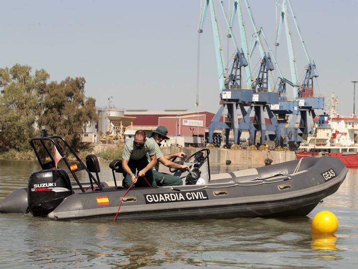 Sevilla fue uno de los primeros destinos donde se abrieron equipos de buceadores de la Guardia Civil en territorio nacional