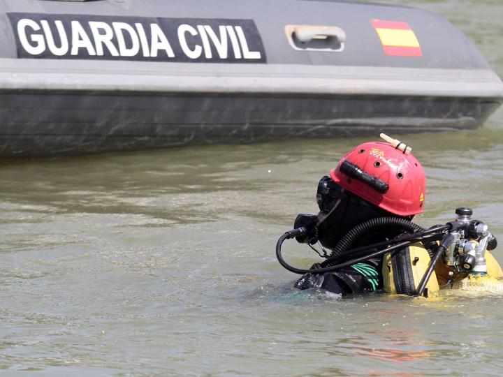 Sevilla fue uno de los primeros destinos donde se abrieron equipos de buceadores de la Guardia Civil en territorio nacional