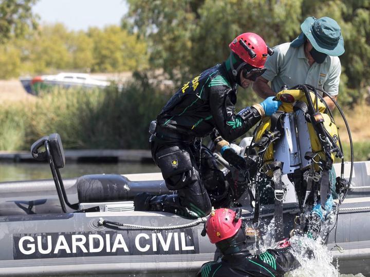 Sevilla fue uno de los primeros destinos donde se abrieron equipos de buceadores de la Guardia Civil en territorio nacional