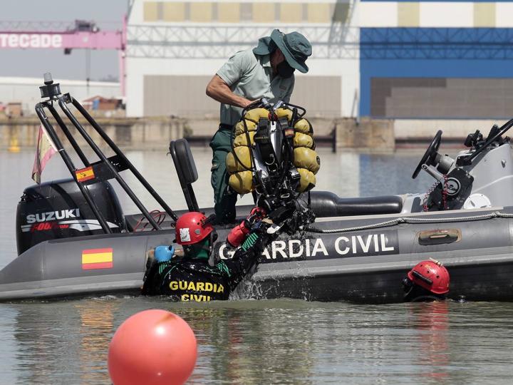 Sevilla fue uno de los primeros destinos donde se abrieron equipos de buceadores de la Guardia Civil en territorio nacional