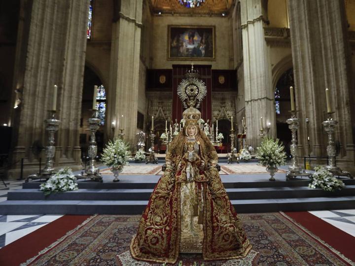 La novena de la Virgen de los Reyes, en imágenes