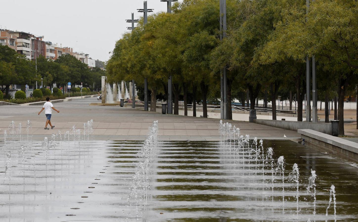 En imágenes, Córdoba desierta en plena ola de calor