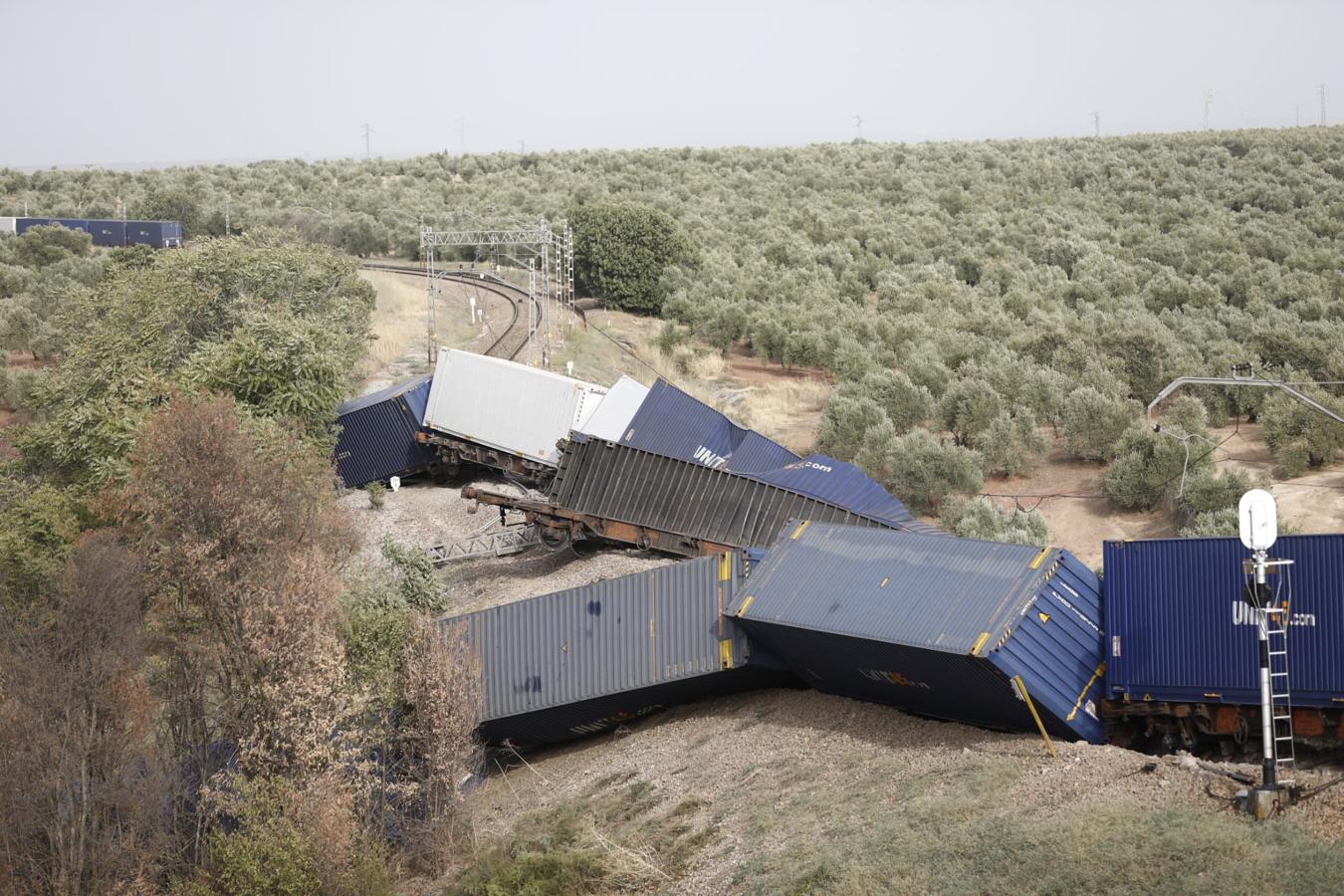 El descarrilamiento del tren en Montoro, en imágenes