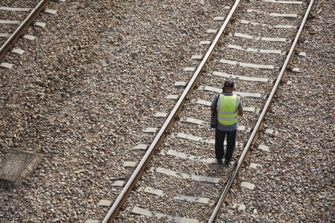 El descarrilamiento del tren en Montoro, en imágenes