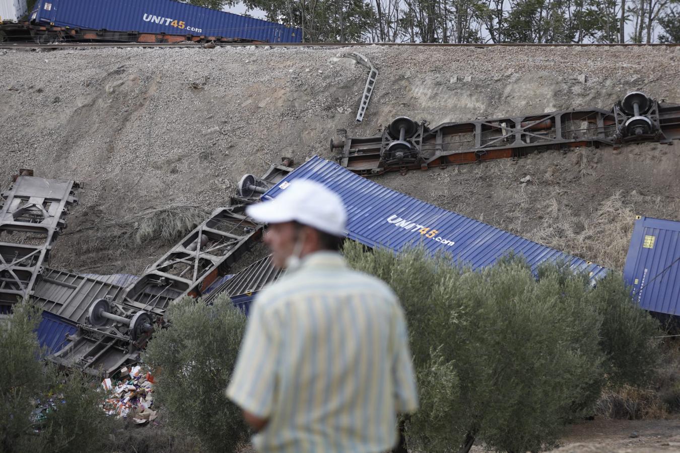 El descarrilamiento del tren en Montoro, en imágenes