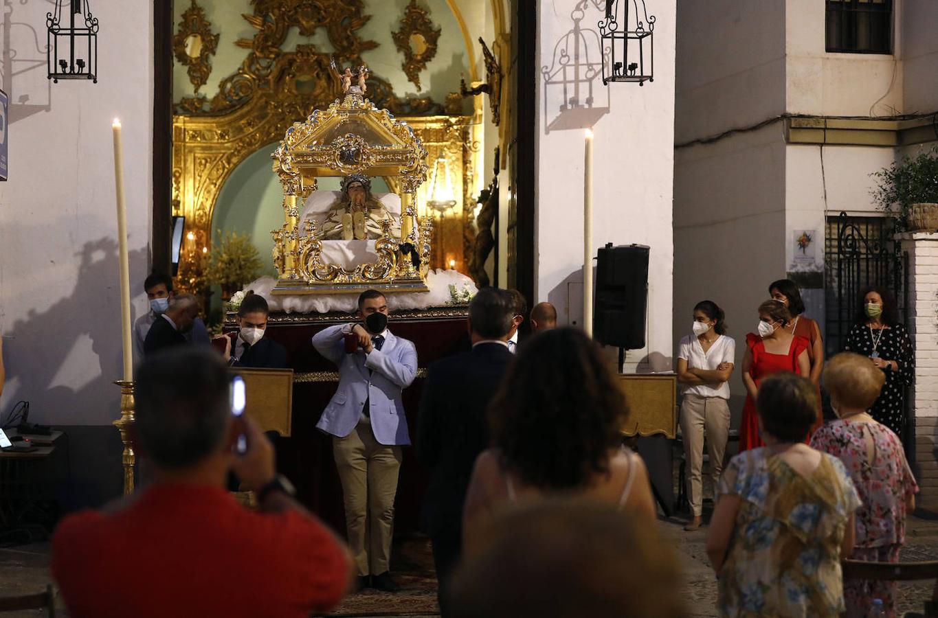 El Vía Lucis de la Virgen del Tránsito de Córdoba, en imágenes