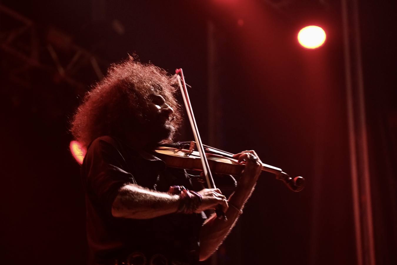 FOTOS: Velada mágica con violín y piano gracias al gran Ara Malikian en el Concert Music Festival