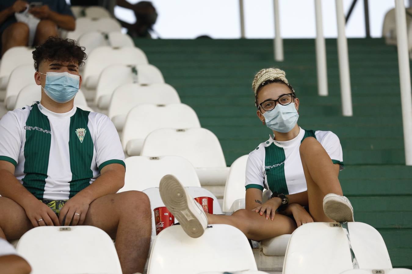 El ambiente previo al partido entre el Córdoba y el Extremadura, en imágenes