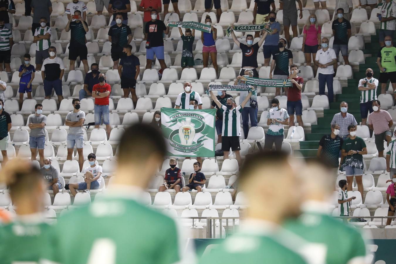 El ambiente previo al partido entre el Córdoba y el Extremadura, en imágenes