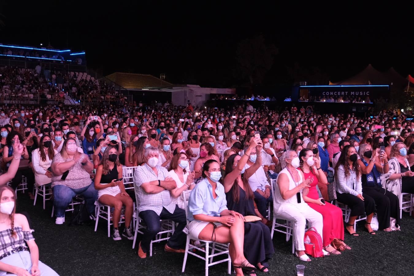 FOTOS: El huracán Bisbal pasa por el Concert Music Festival de Chiclana con un vendaval de ritmo