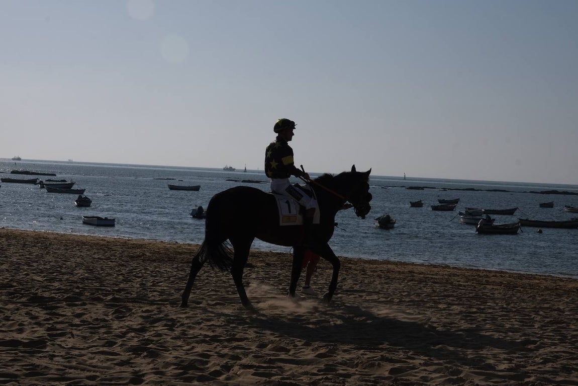 FOTOS: Segundo día de las Carreras de Caballos de Sanlúcar en el segundo ciclo