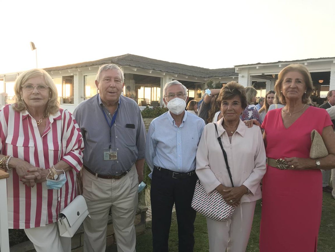 Begoña Calleja, Alfonso Pérez Moreno, Santiago Martínez- Vares, Mariti Llorente y Emi Fernández.. 