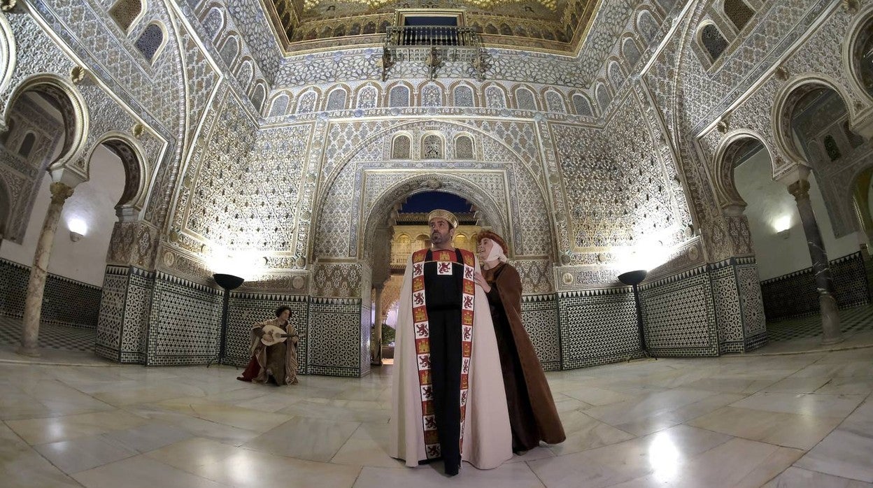 La figura de Alfonso el Sabio, a escena en el Alcázar