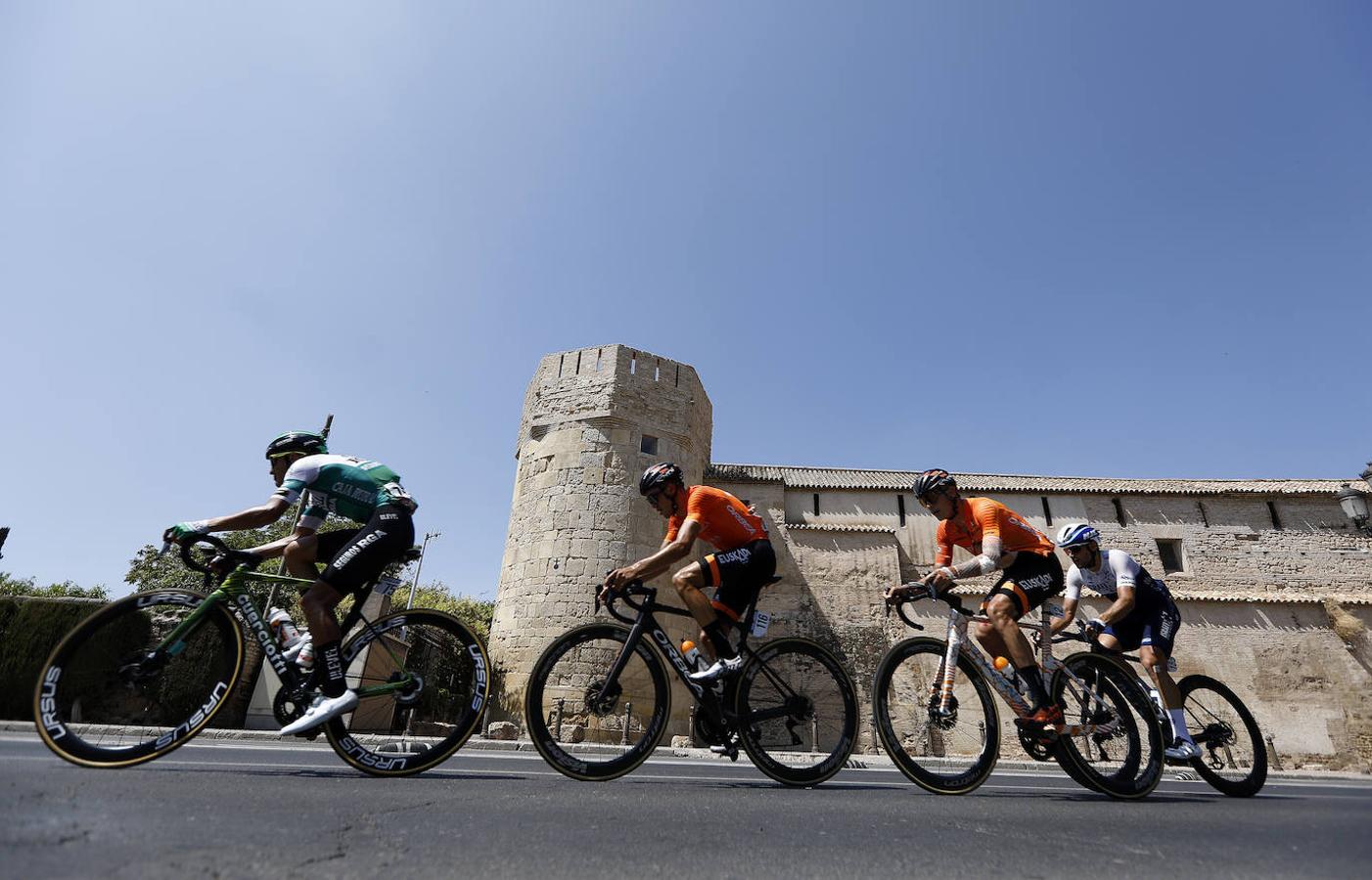 La Vuelta Ciclista a España a su paso por Córdoba, en imágenes