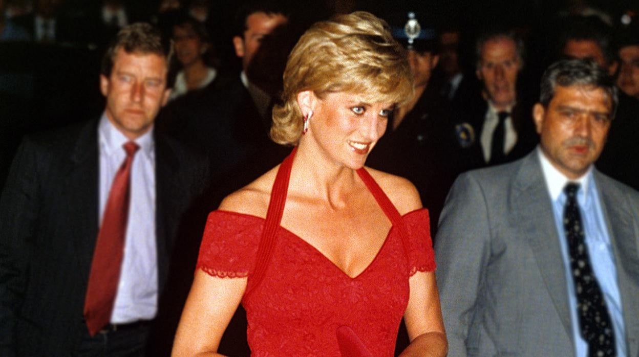 Los looks que confirman que el estilo de Lady Di está más vivo que nunca