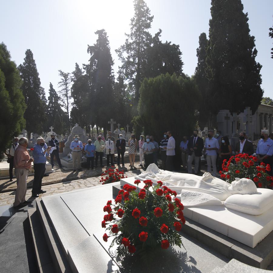 El homenaje a Manolete en el 74 aniversario de su muerte, en imágenes