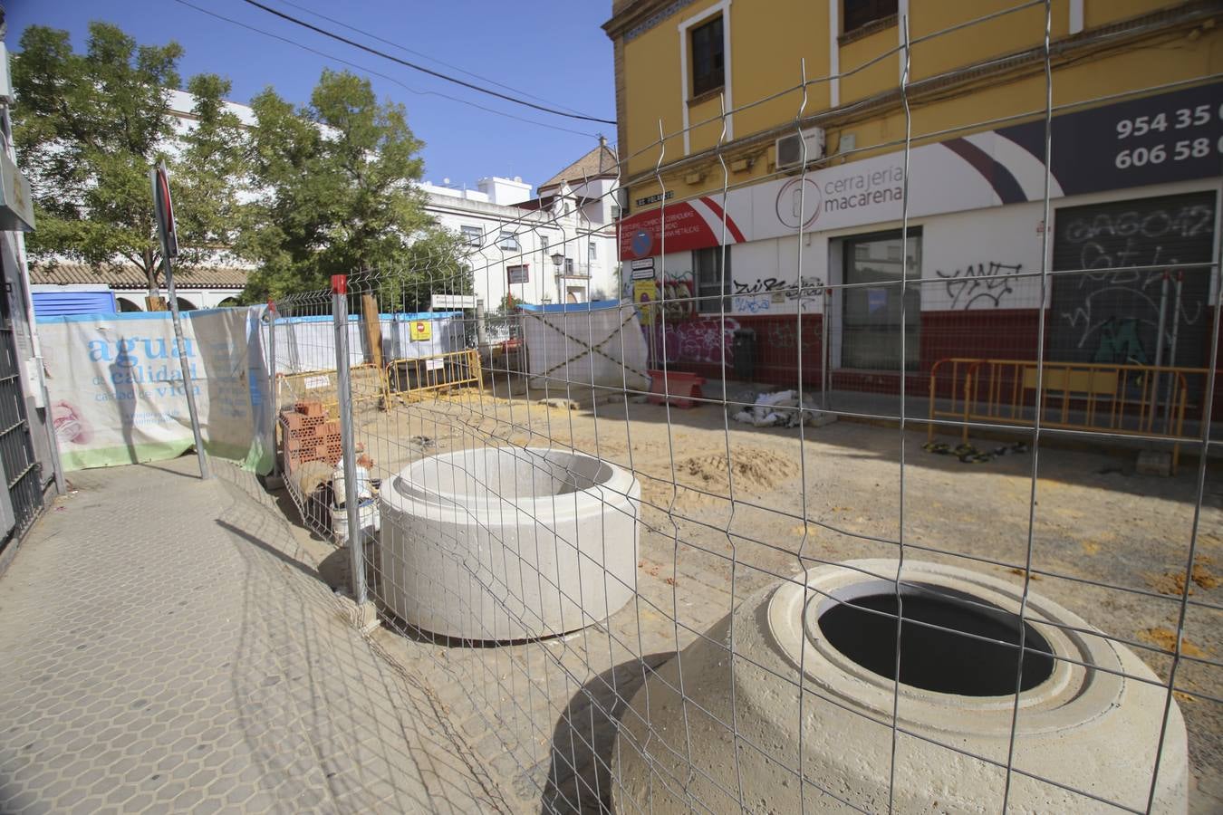 Obras en la avenida de la Cruz Roja y Torneo que se encontrarán los sevillanos a la vuelta de las vacaciones