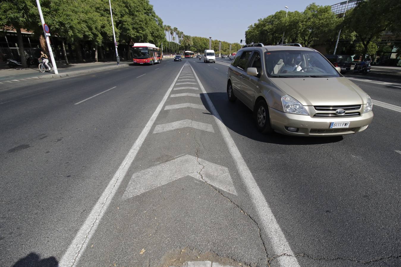 Obras en la avenida de la Cruz Roja y Torneo que se encontrarán los sevillanos a la vuelta de las vacaciones