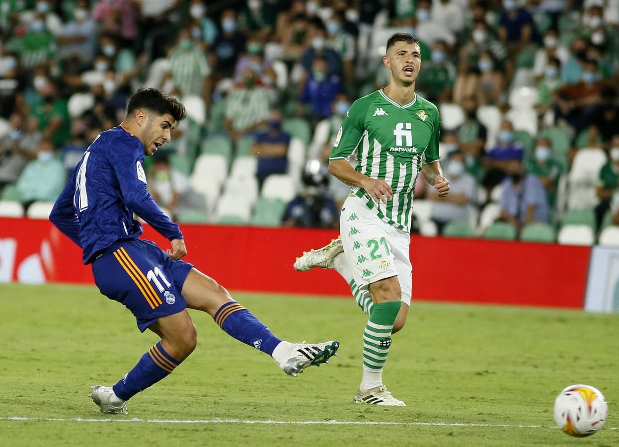 Partido entre el Real Betis y el Real Madrid disputado en el Benito Villamarín