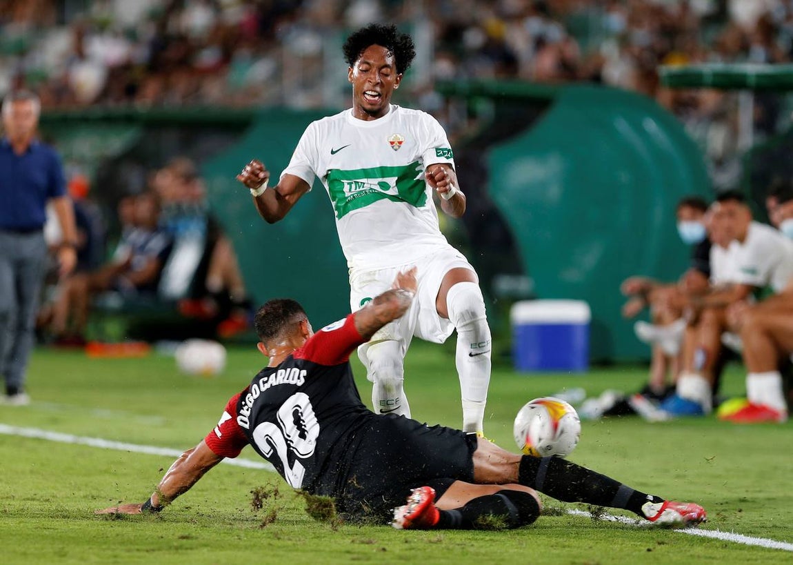 artido entre el Elche y el Sevilla disputado en el Martínez Valero