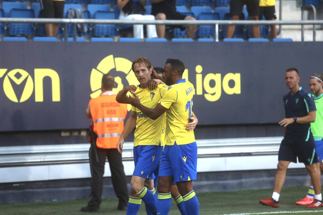 FOTOS: El Cádiz - Osasuna, en imágenes