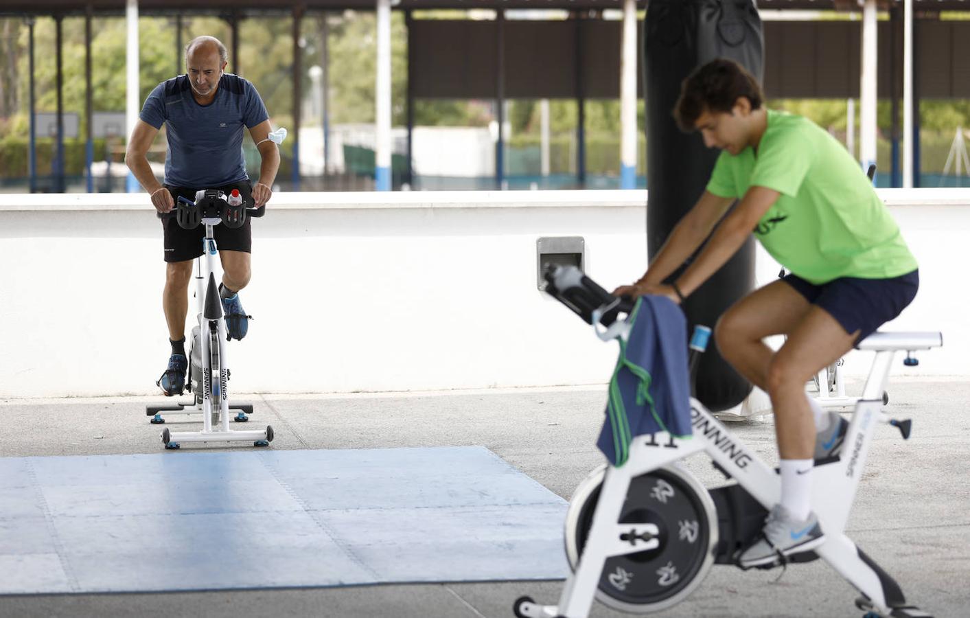 La vuelta a los gimnasios de Córdoba, en imágenes