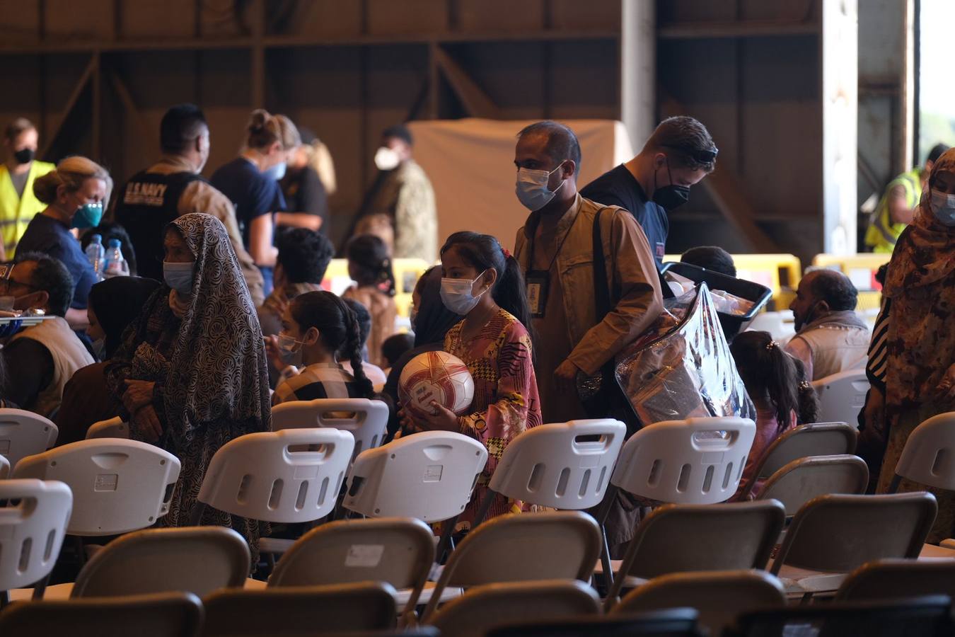 Fotos: Llega el sexto avión a Rota con refugiados procedentes de Afganistán