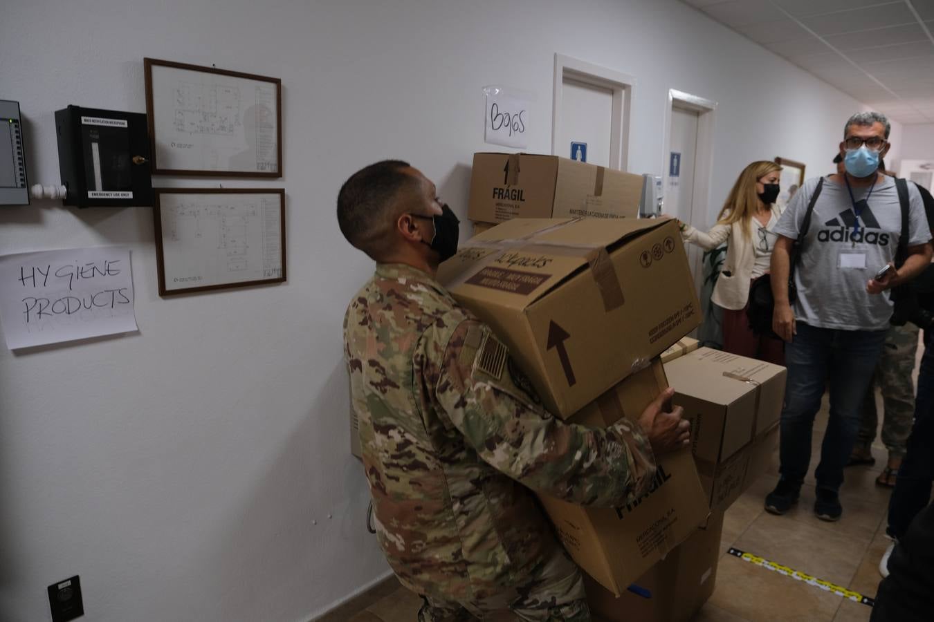 FOTOS: Así viven los refugiados afganos en la Base Naval de Rota