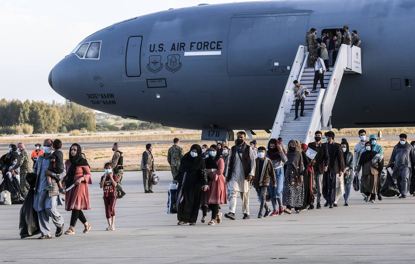 FOTOS: Así viven los refugiados afganos en la Base Naval de Rota