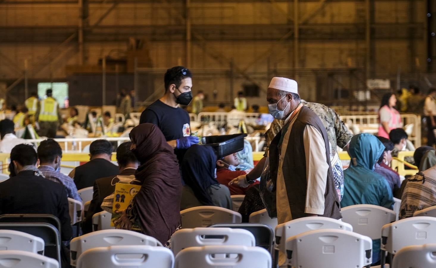 FOTOS: Así viven los refugiados afganos en la Base Naval de Rota