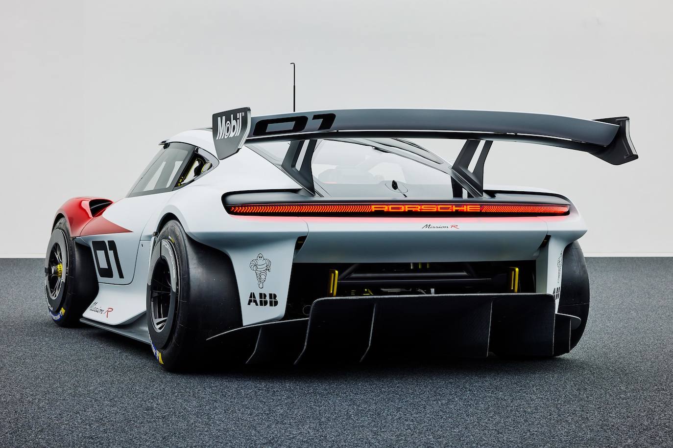 Porsche Mission R. 