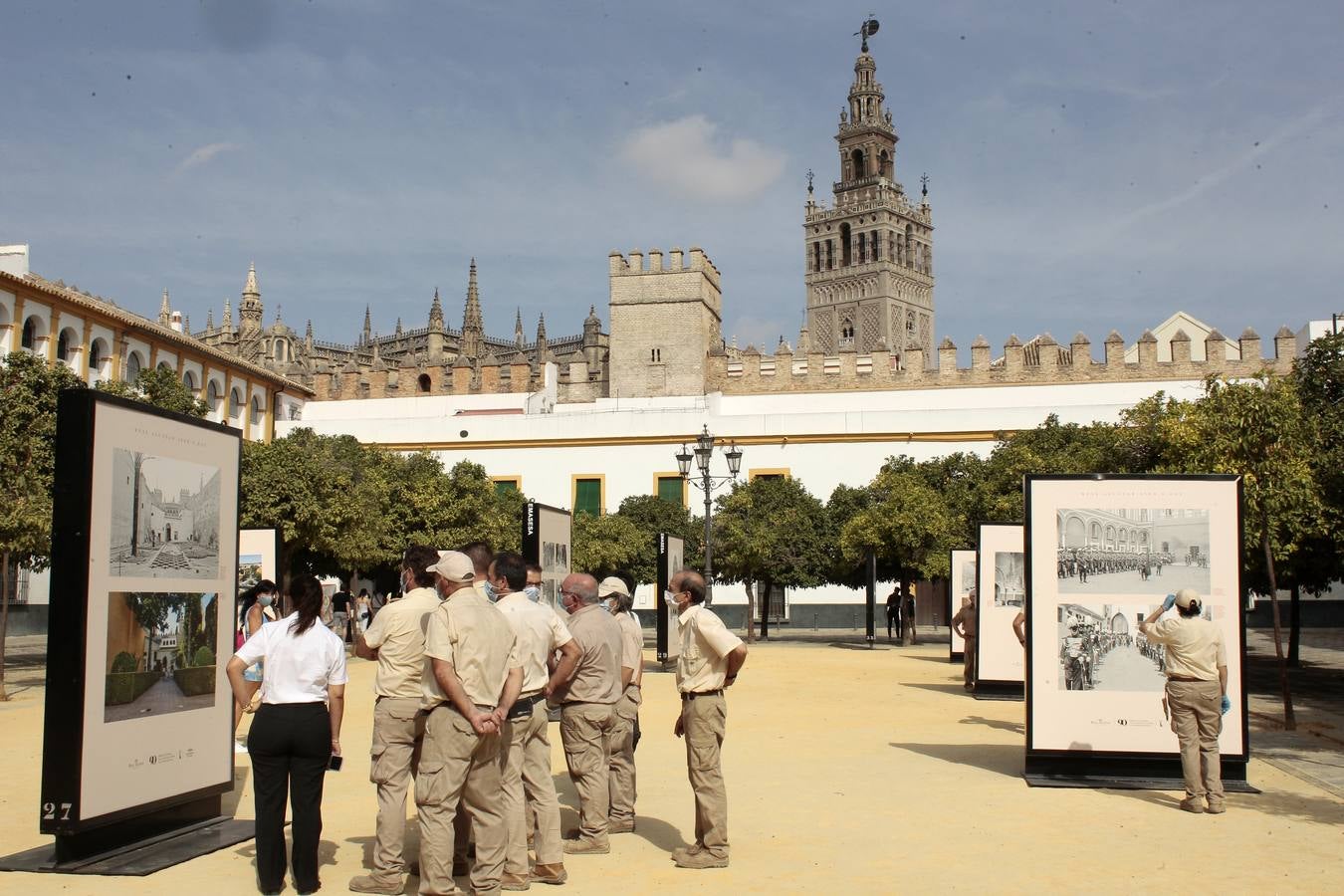 Exposición fotográfica que conmemora el 90 aniversario de la cesión del Real Alcázar a la ciudad