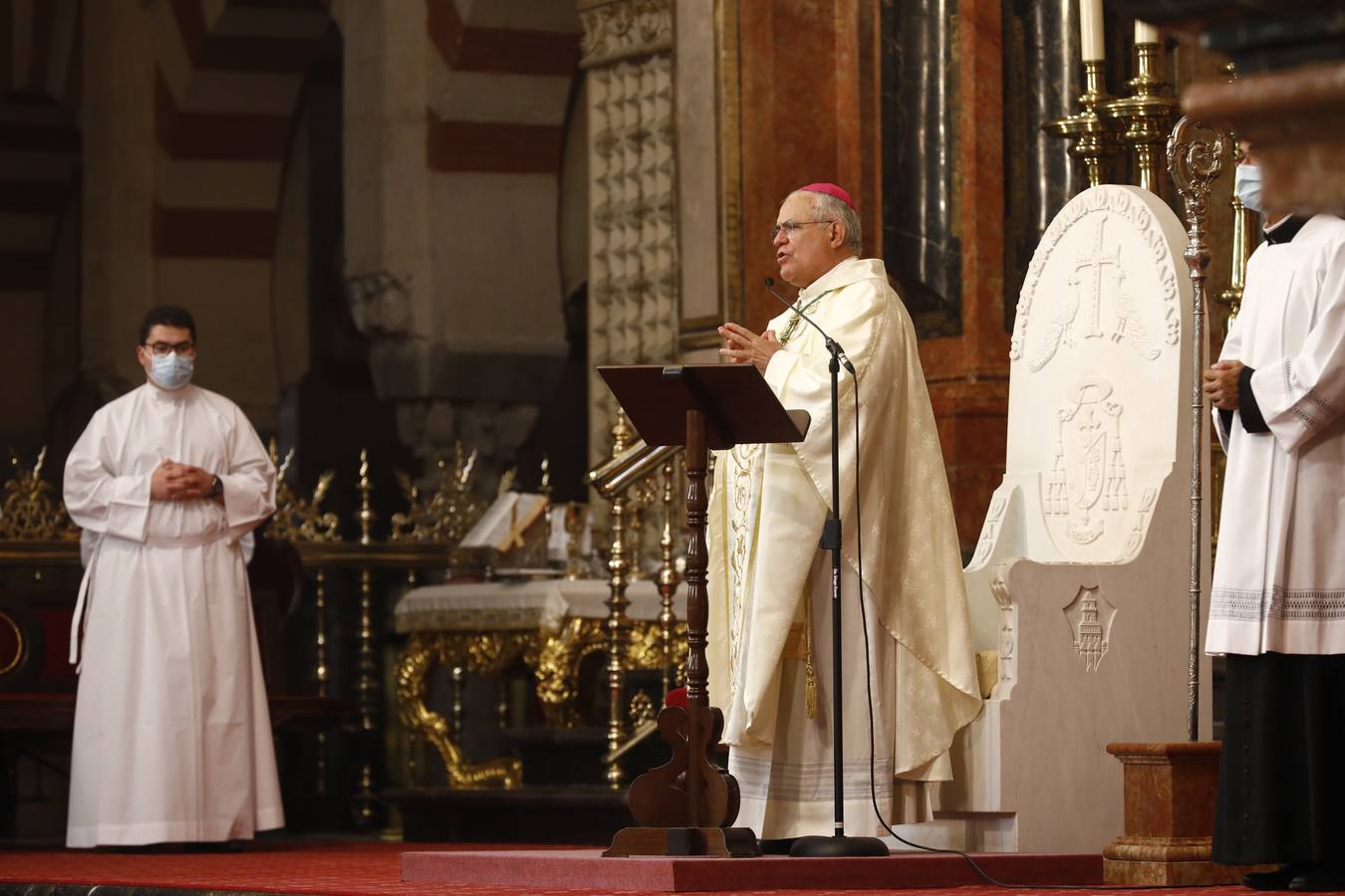 La misa en honor a la Virgen de la Fuensanta de Córdoba, en imágenes