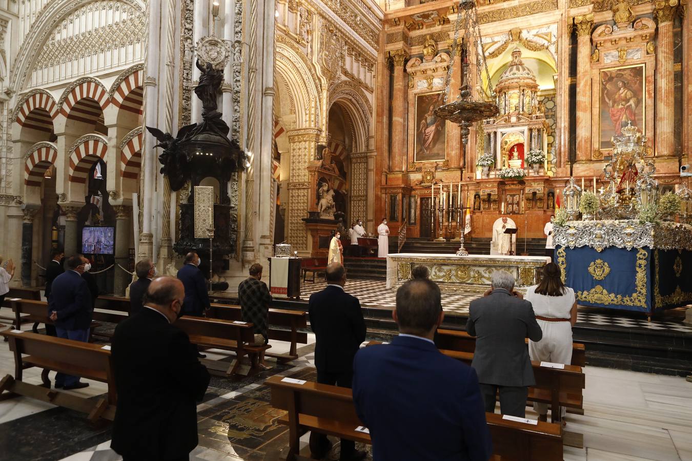 La misa en honor a la Virgen de la Fuensanta de Córdoba, en imágenes