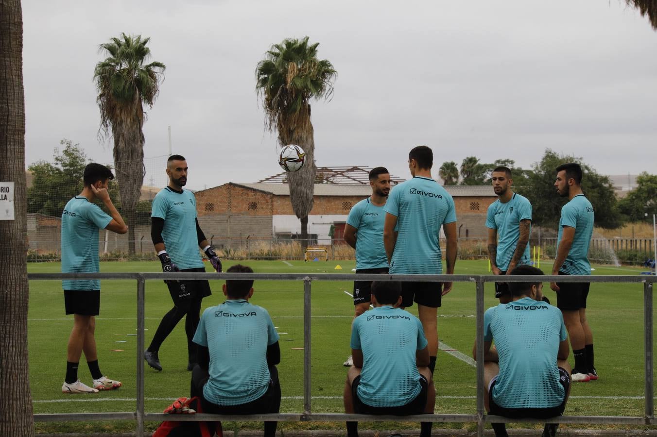 El entrenamiento del Córdoba CF en la festividad de la Virgen de la Fuensanta, en imágenes