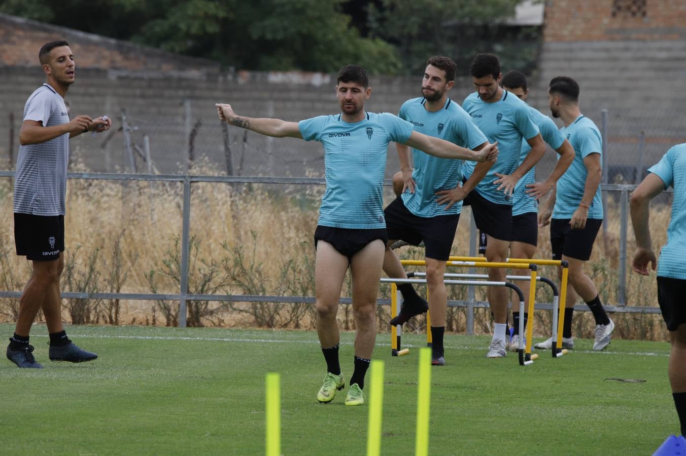 El entrenamiento del Córdoba CF en la festividad de la Virgen de la Fuensanta, en imágenes