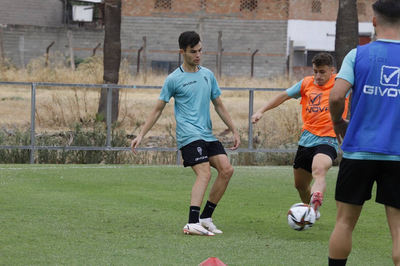 El entrenamiento del Córdoba CF en la festividad de la Virgen de la Fuensanta, en imágenes