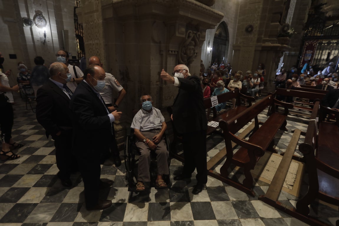 En imágenes: Así ha sido la procesión de la Virgen de los Milagros, en El Puerto